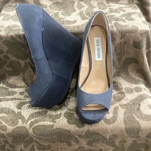 Steve Madden Blue Wedge Shoes Elegant Design